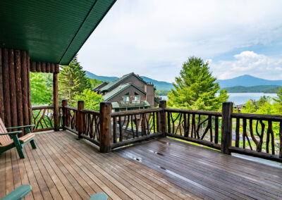 HillsideCondoWithWhitefaceMountainViews Balcony R